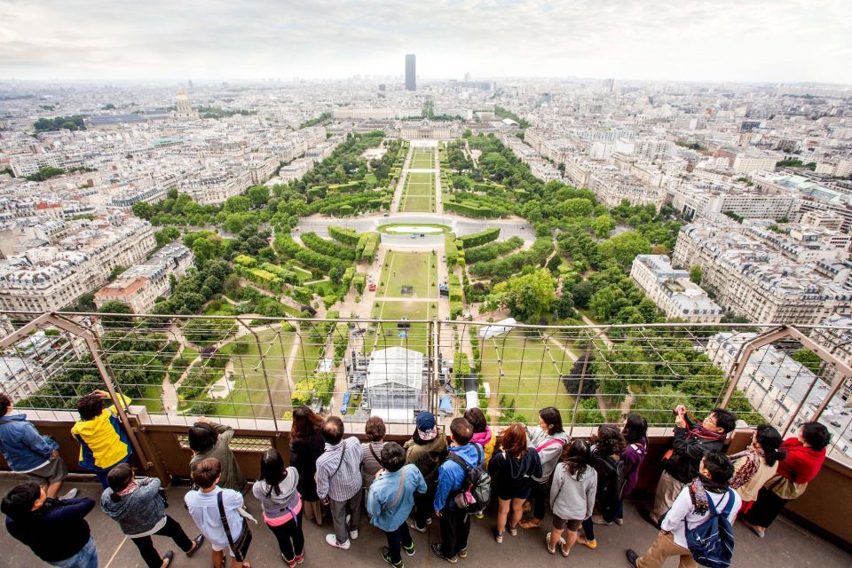 Paris: Eiffel Tower Access by Elevator & Seine River Cruise - Seine River Cruise After the Tower: The Calm Contrast