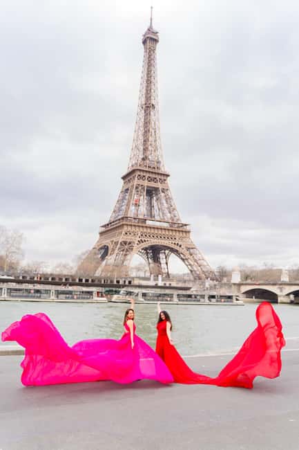 Paris: Eiffel Tower Flying-Dress Photoshoot jonadress - How the flying dress setup works when there’s no changing room