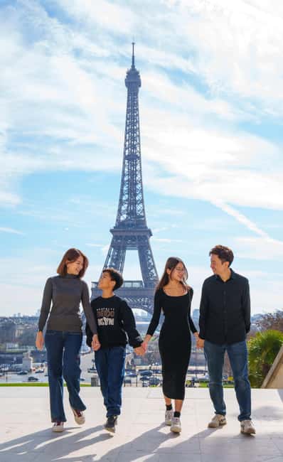 Paris: Eiffel Tower Photoshoot with a Professional - Who Should Book This (And Who Might Skip It)