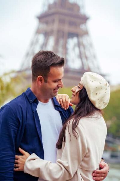 Paris: Eiffel Tower Photoshoot with a Professional - Meet-Up at the Eiffel Tower: Timing and Spot-Finding Reality