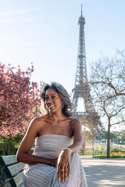Paris: Eiffel Tower Private Professional Photoshoot - Photo Results: 25 Edited Picks Plus All Originals in 24 Hours