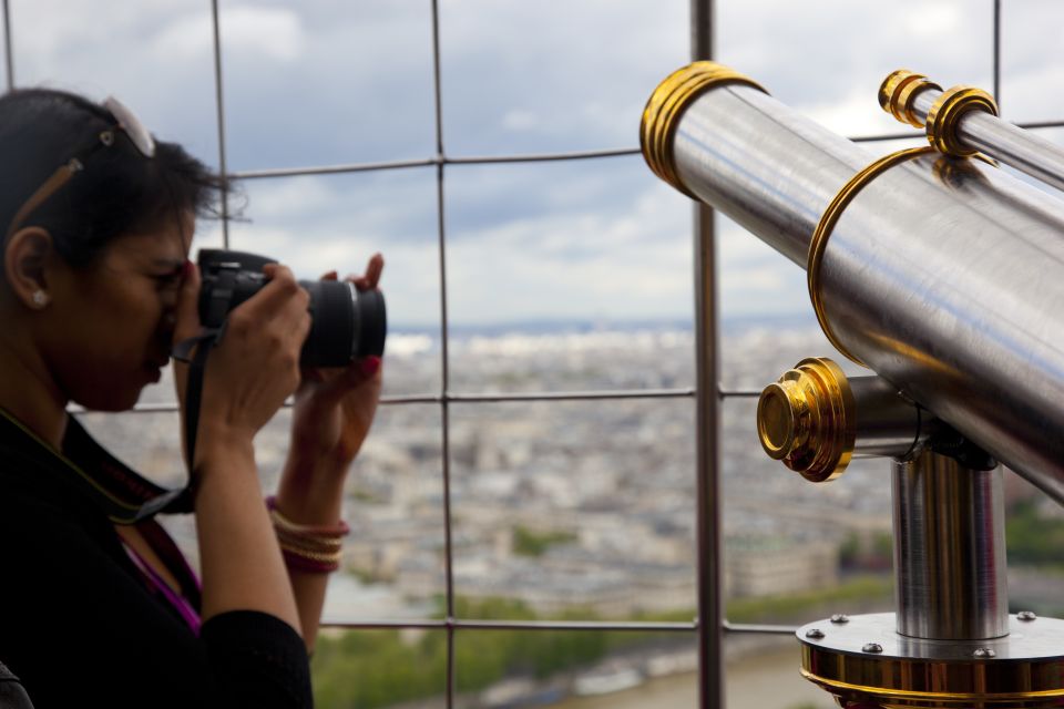 Paris: Eiffel Tower Tour & Seine River Cruise Tour - Optional summit access (905 feet): worth it if you want the full wow