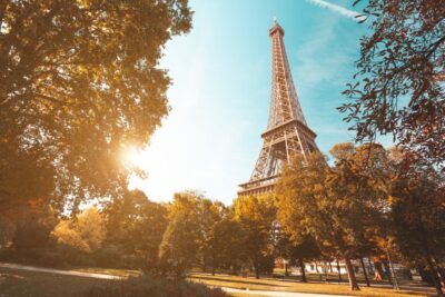 Paris: Eiffel Tower Tour with Summit or Second Floor Access - Where to start (and why it matters): Paris Lounge near the tower