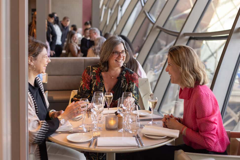 Paris: Eiffel Tower's Madame Brasserie 3-course lunch 12:00 - The dining room choices: Cœur Brasserie vs Seine View