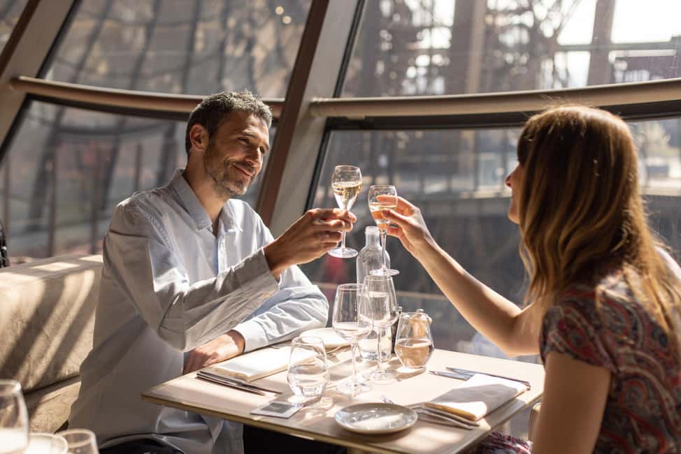 Paris: Eiffel Tower's Madame Brasserie 3-course lunch 12:00 - Getting there without the stress: entrance 1 and two security checks