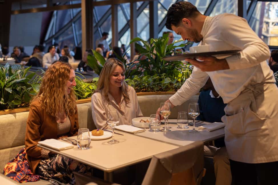 Paris: Elegant Dinner with Drinks in the Eiffel Tower - Entering Madame Brasserie: 8:30 PM Tickets and Two Security Checks