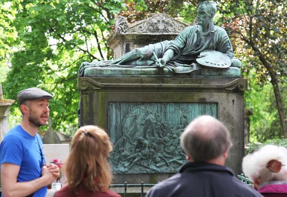 Paris: Famous Graves of Pere Lachaise Cemetery Guided Tour - Key things that make this tour worth your time