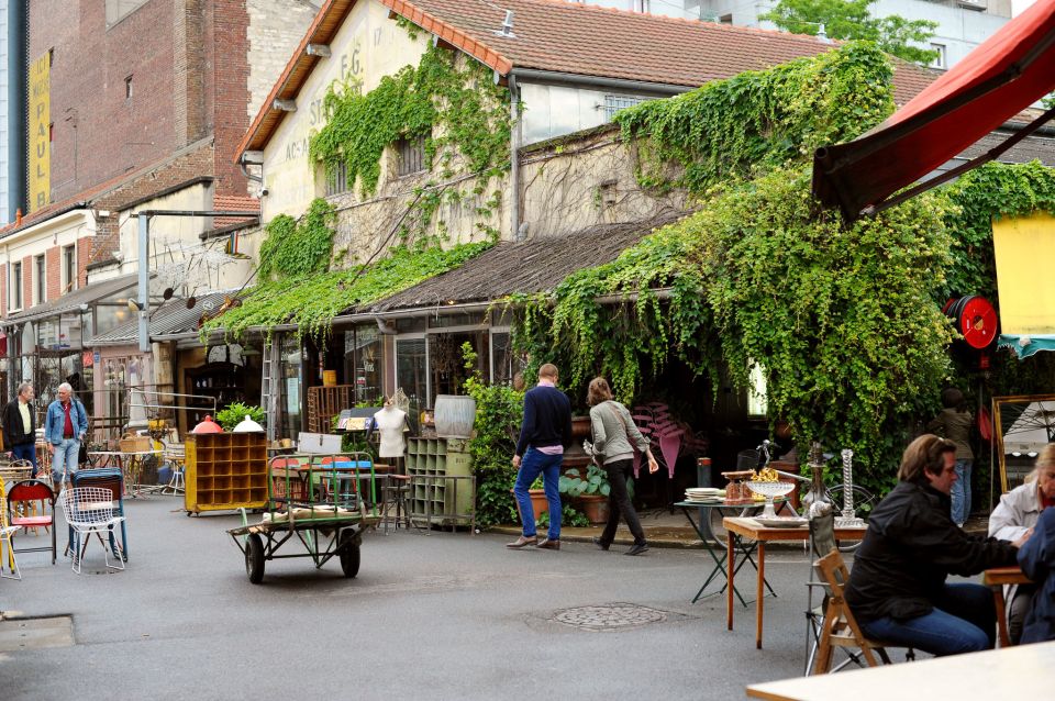 Paris: Flea Market Insider's Tour in Extra-Small Group - The Traditional Village Stop: A Nice Break From the Chaos