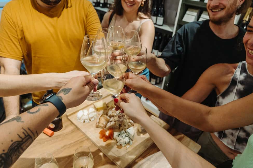 Paris: Food and Wine Tasting Walking Tour in Le Marais - Why this Le Marais tasting route feels more local than a checklist