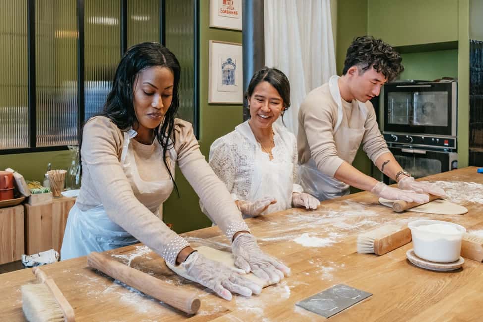Paris: French Croissant Baking Class with a Chef - A tight 150 minutes on the left bank