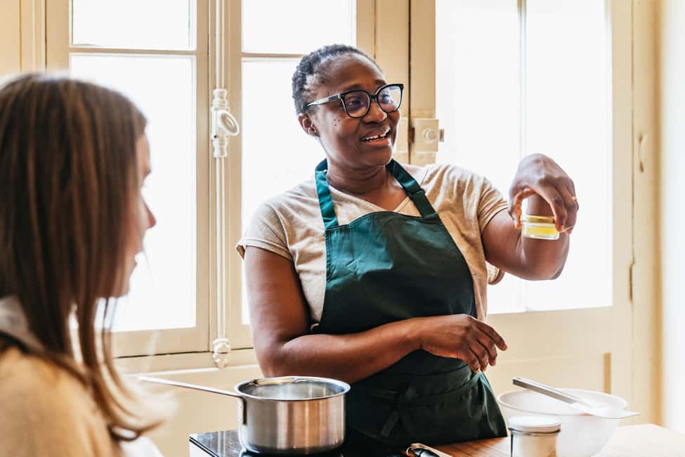 Paris: French Macaron Culinary Class with a Chef - Taking Your Macarons Home: Keeping Them Pretty and Edible