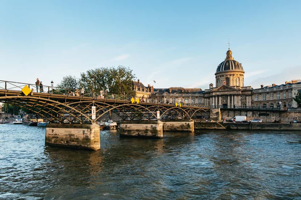 Paris: Gourmet Dinner Cruise on Seine River with Live Music - When drinks and upgrades might add up