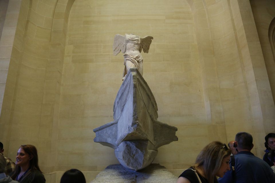 Paris: Gourmet Food Tour & Louvre Museums Guided Tour - A 7-hour Paris day that hits food and art, not just one