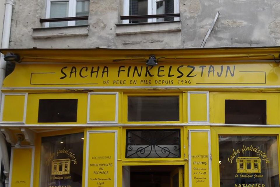 Paris: Guided tour of Marais in German - A German-led Marais walk that connects Jewish life to landmark Paris