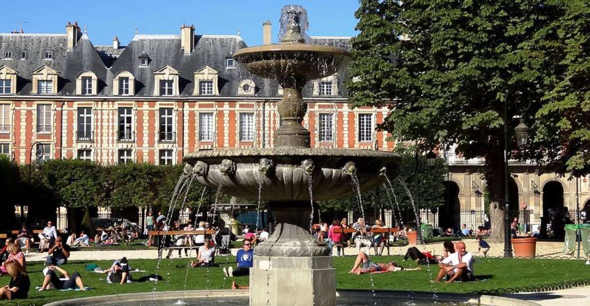 Paris: Guided tour of Marais in German - Seeing the oldest city palace and the oldest square (in one walking story)
