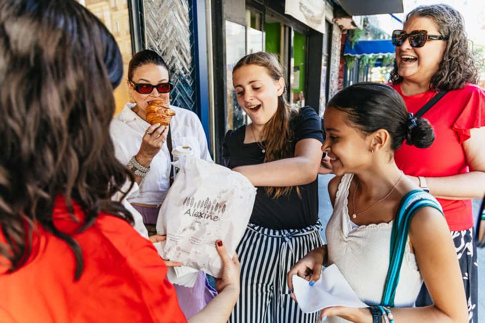 Paris: Hidden Gems of Montmartre with Local Guide - Croissant stop at a top patisserie: the most practical part of the whole tour
