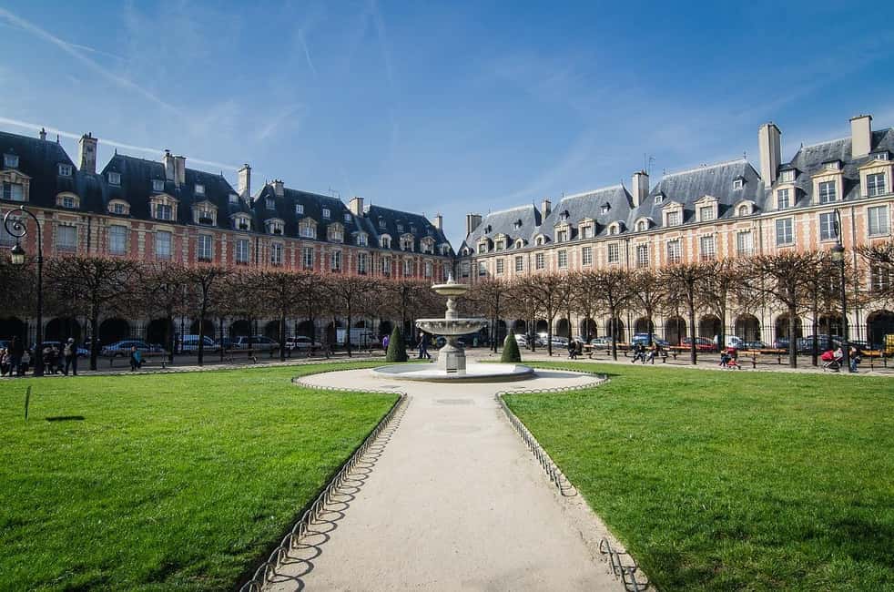 Paris Highlights Full Day Tour - Latin Quarter Walking Tour: Where the City Gets Personal