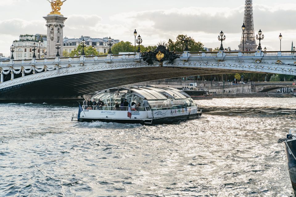 Paris: Hop-On Hop-Off Seine Cruise Pass with 9 Stops - Key points at a glance