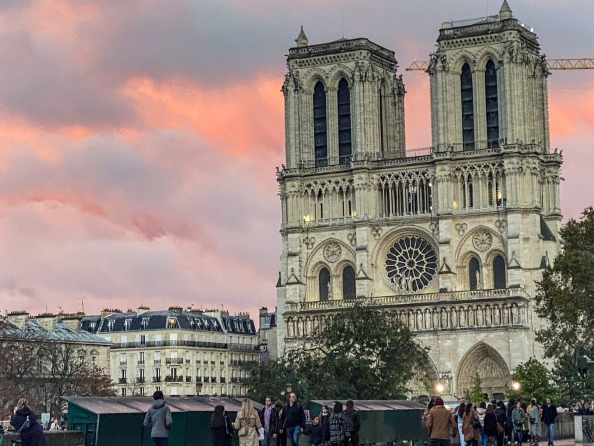Paris: Île de la Cité and Notre-Dame Walking Tour With Crypt - Price and value: is $47 worth 90 minutes here?