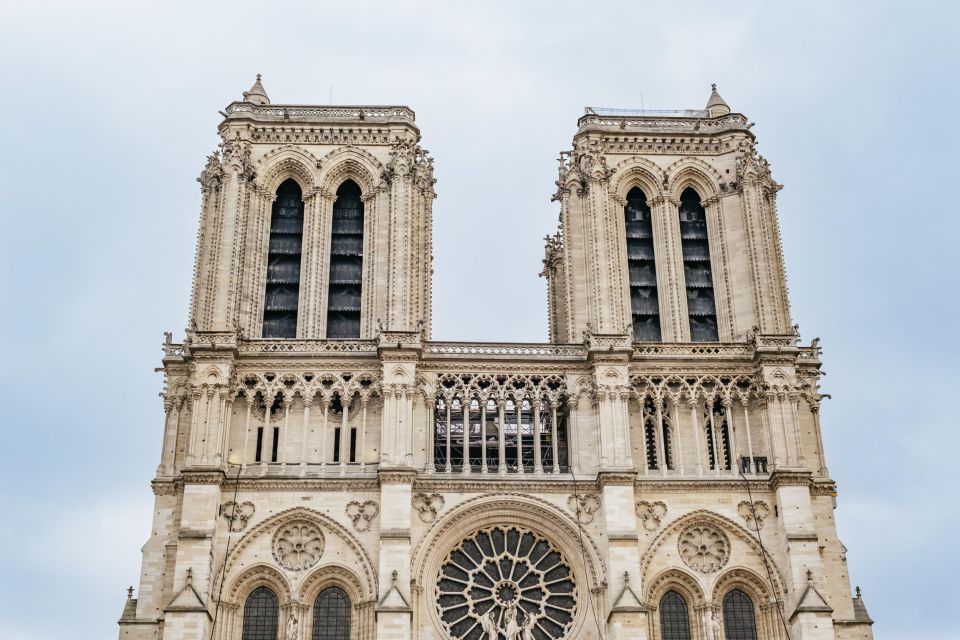 Paris: Ile de la Cité Walking Tour with Sainte-Chapelle - Conciergerie after Sainte-Chapelle: palace to prison to Marie-Antoinette’s cell