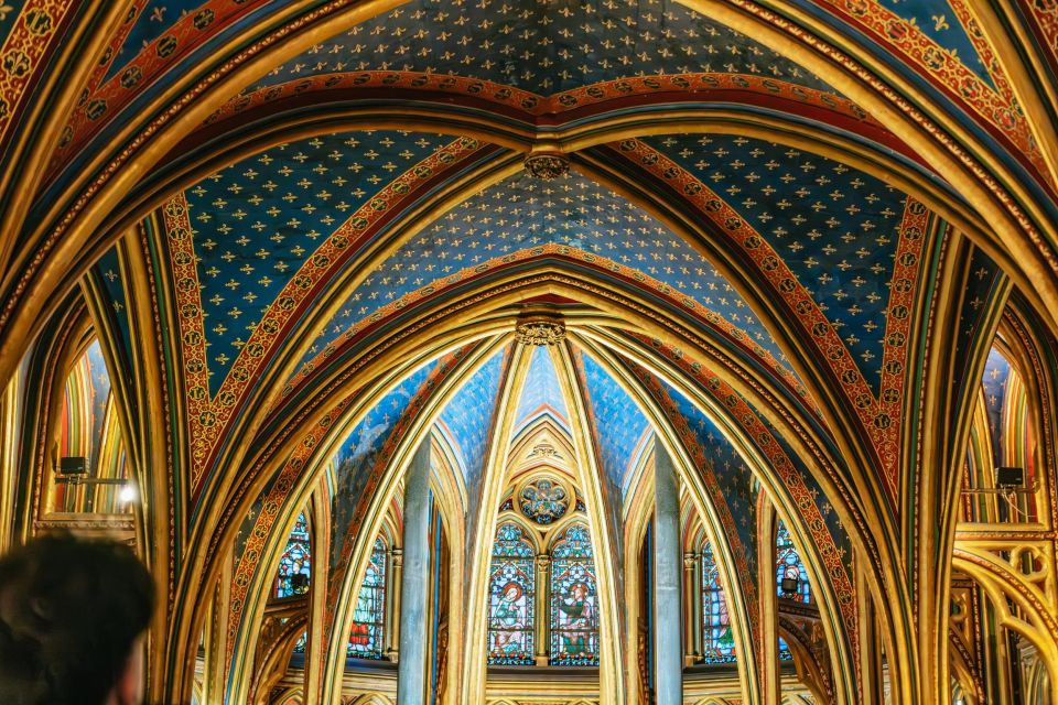 Paris: Ile de la Cité Walking Tour with Sainte-Chapelle - How the best guides keep 165 minutes from feeling long