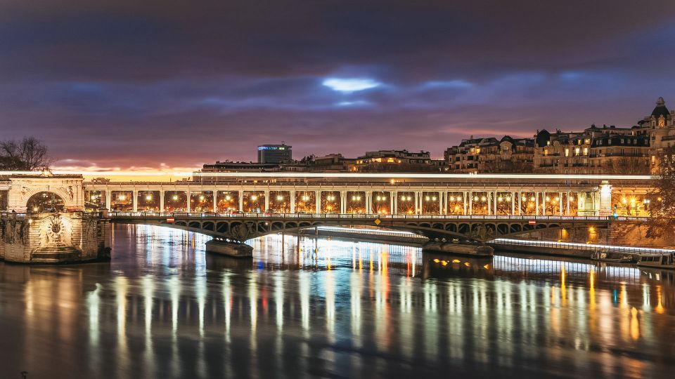 Paris: Illuminated Evening River Cruise & Waffle Tasting - Timing Is Everything: How to Maximize Eiffel Tower Light Moments