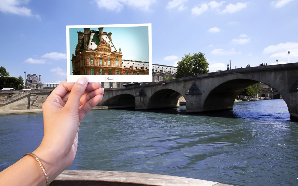 Paris: Illuminations River Cruise with Audio Commentary - Practicalities That Affect Your Comfort (and Your Photos)