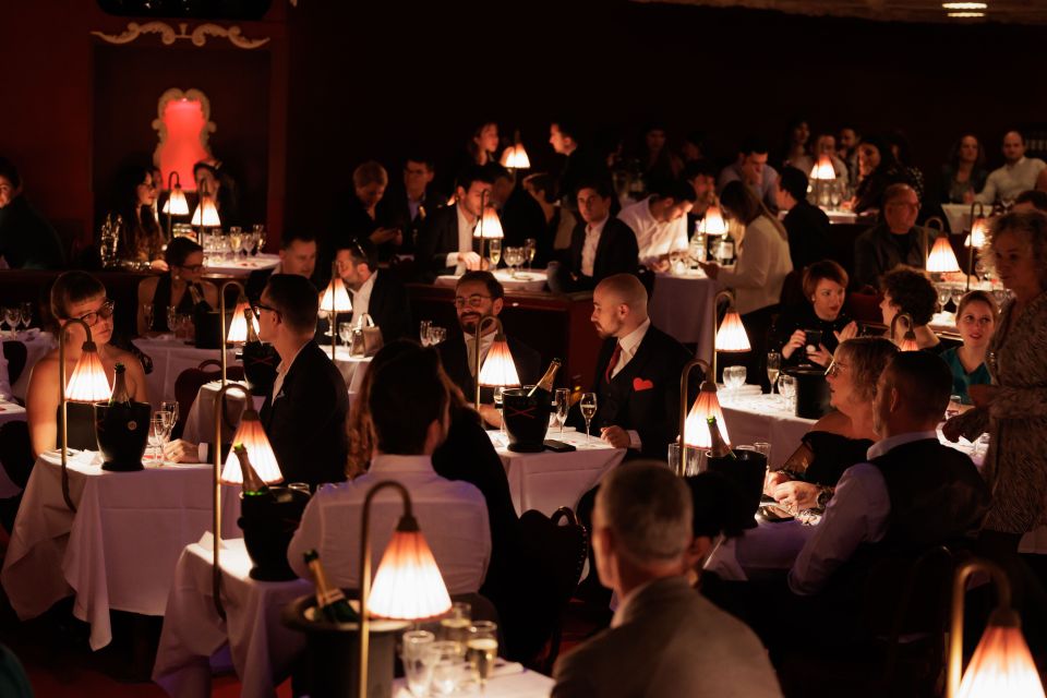 Paris: La Nouvelle Eve Cabaret Dinner Show - The show design: Paris je t’aime, Piaf music, and a reason to clap