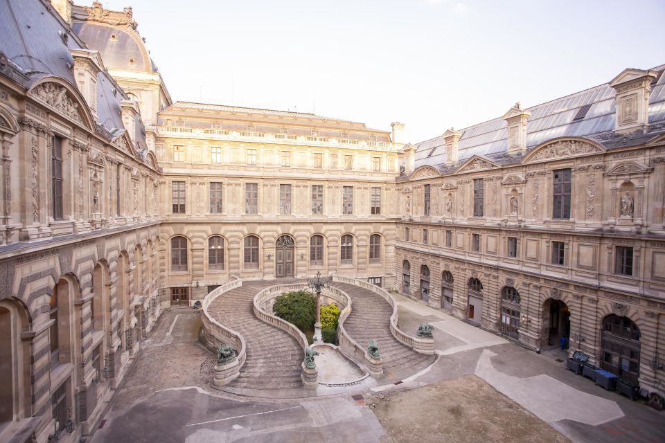 Paris Louvre: 2-Hour Private Tour for Groups or Families - Kids, Teens, and Adults: How the Tour Keeps Everyone from Melting Down
