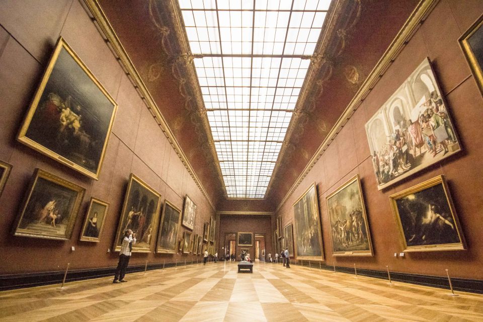 Paris Louvre: 2-Hour Private Tour for Groups or Families - Logistics That Matter: Security, Luggage Rules, and Group Size
