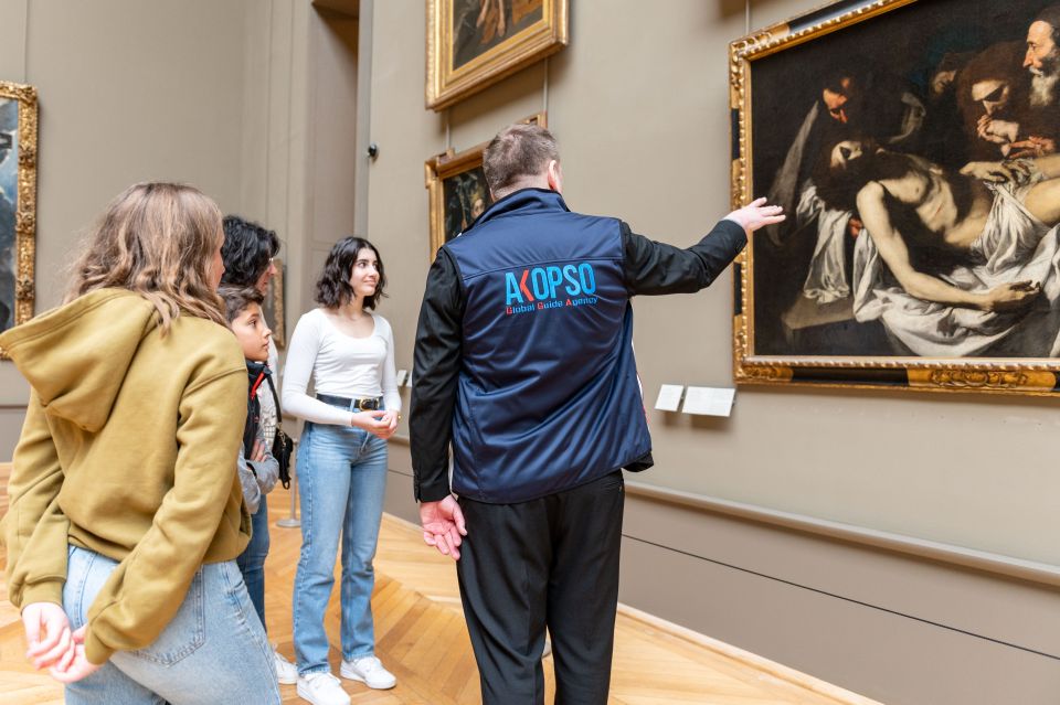 Paris: Louvre Masterpieces Private Tour with Reserved Entry - Don’t skip the abbey stop: the Louvre before it was a museum