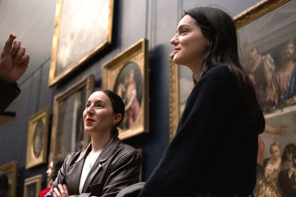 Paris: Louvre Masterpieces Tour with Pre-Reserved Tickets - French Romanticism in the Louvre: drama that hits even on a schedule