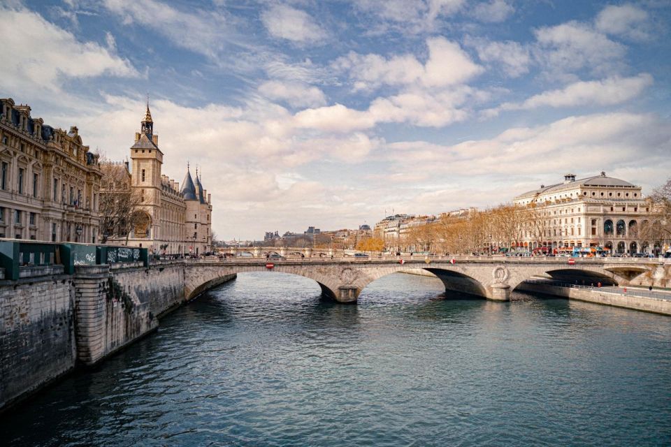 Paris: Louvre Museum Entry Ticket With Host and River Cruise - Best Timing for the Cruise: Why Night Rides Feel Like a Win