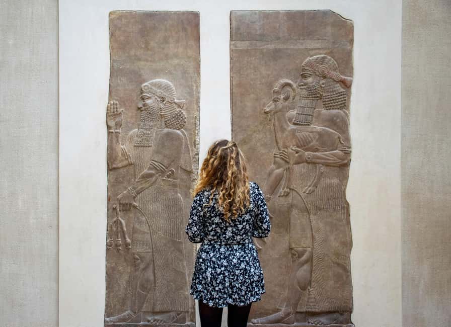 Paris: Louvre Museum Highlights Small-Group Guided Tour - Why a small-group Louvre tour feels different