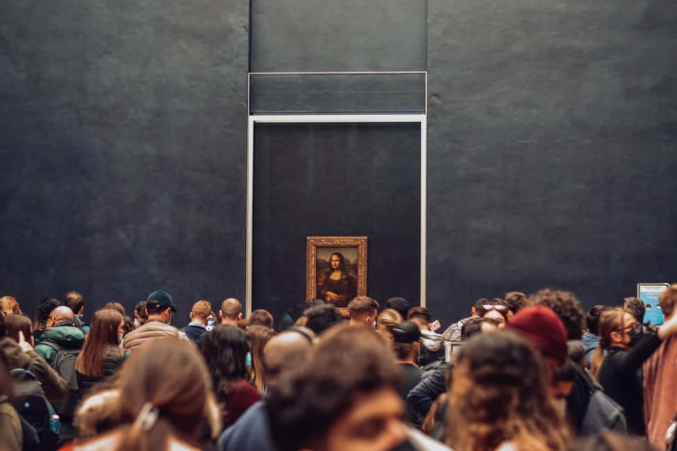 Paris: Louvre Museum Hosted Entry and Mona Lisa Audioguide - Timed Entry to the Louvre: Getting Started Without Losing Hours