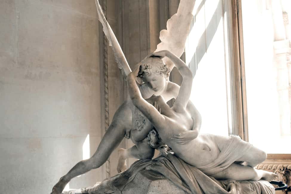 Paris: Louvre Museum & River Cruise Priority Access Tickets - Inside the Louvre: How to See the Big Names Without Feeling Rushed