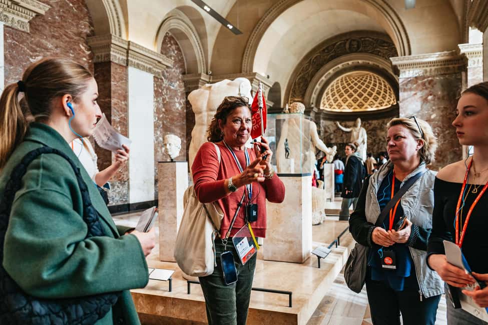 Paris: Louvre Museum Tour Mona Lisa & Iconic Masterpieces - Key highlights