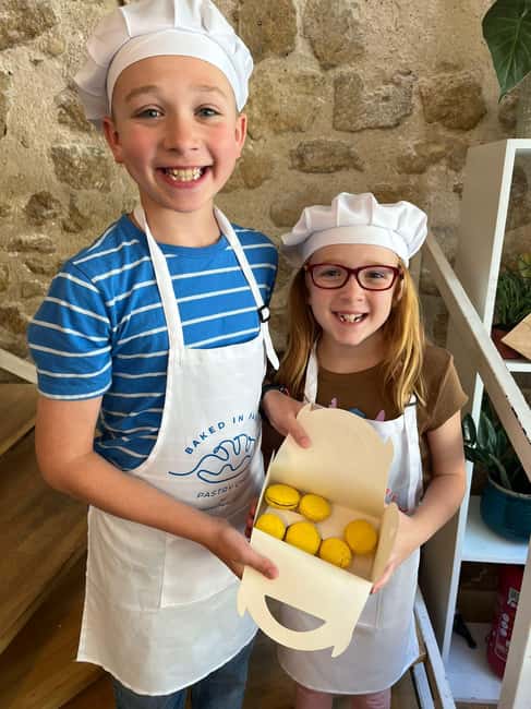 Paris: Macaron Baking Class for Families and Kids - The Take-Home Box: Expect Plenty, Plan for a Possible Divide