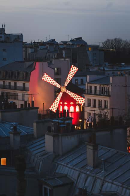 Paris: Magical Montmartre, without the crowds. Small group - Price and value: why $17 for an English guide can make sense
