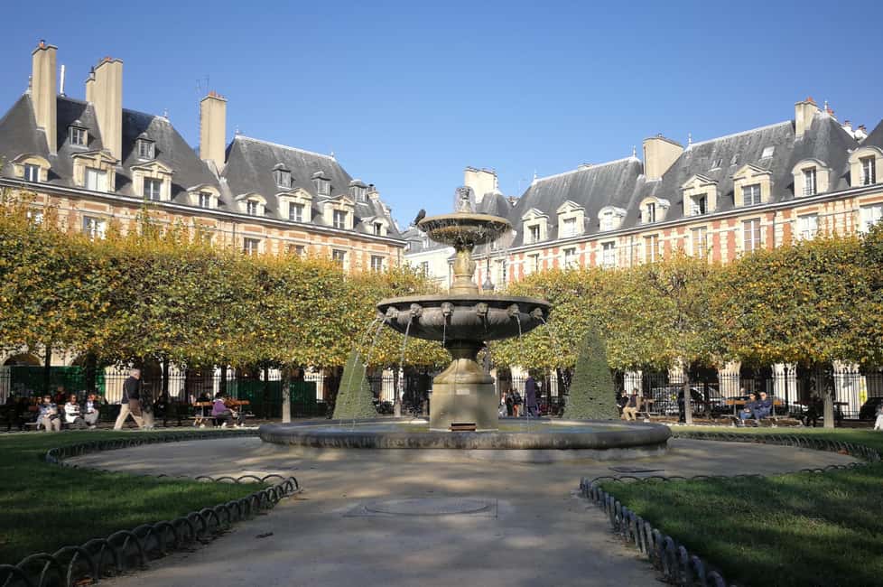 Paris: Marais without crowds. Guided Tour in a small group - Hôtel de Sully: When Mansions Explain the Marais