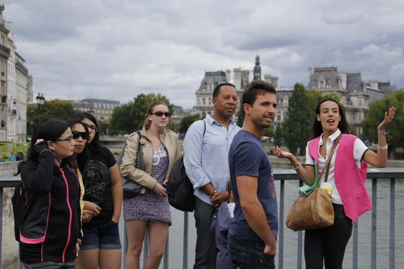 Paris: Marais without crowds. Guided Tour in a small group - Rue des Rosiers and the Pletzl: Jewish Paris and WWII Context
