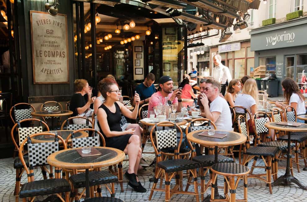 Paris: Montmartre Food Tour with Full Meal - Who should book this Montmartre tour