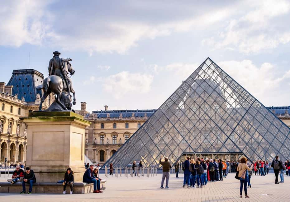 Paris: Montmartre, Notre-Dame, & Louvre Tour with Cruise - Price and value: is $136 worth it?