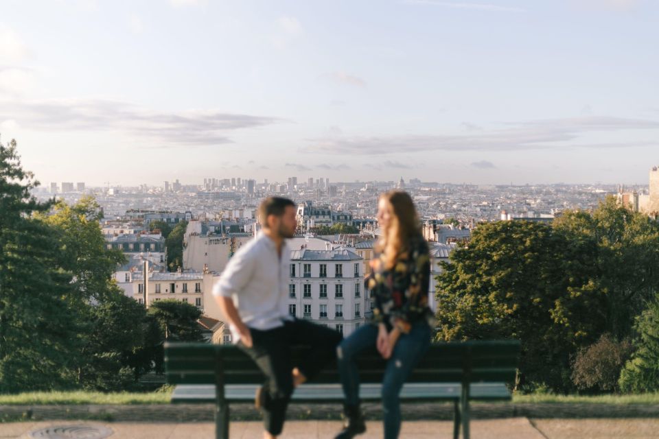 Paris: Montmartre Small Group Guided Walking Tour - Small-group format: why it feels friendlier than big tours