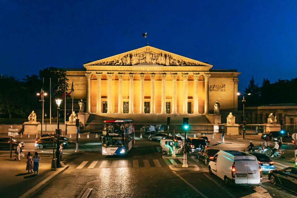 Paris: Night Bus Tour with Audioguide - Getting on the Tootbus: where to meet and how early to arrive