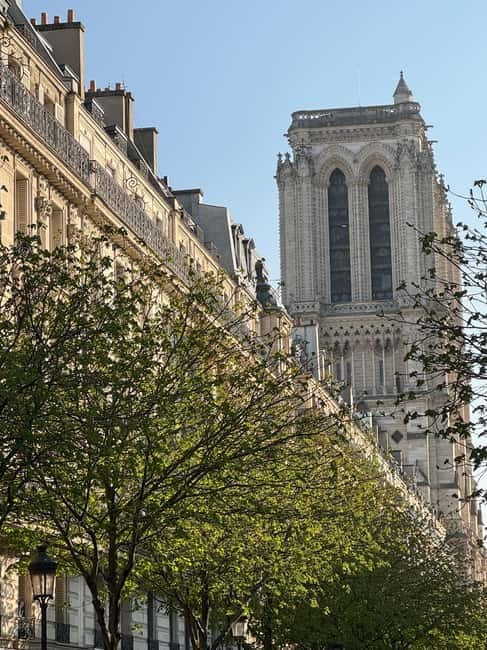 Paris: Notre-Dame Cathedral Exterior Guided Tour - Why This One-Hour Exterior Tour Works in Real Life