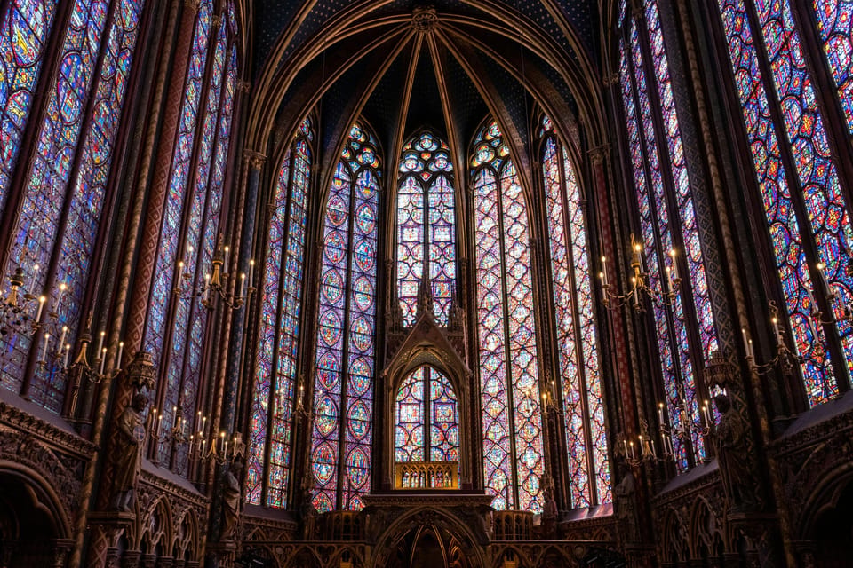 Paris: Notre Dame Cathedral Exterior Tour with Free Entry - Weather, Comfort, and Accessibility Reality Checks
