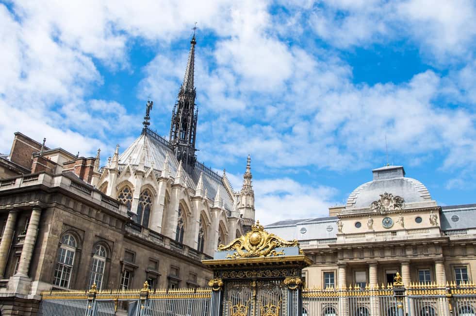 Paris: Notre Dame Outside Tour and Sainte Chapelle Ticket - Place Dauphine: a calmer moment on the island