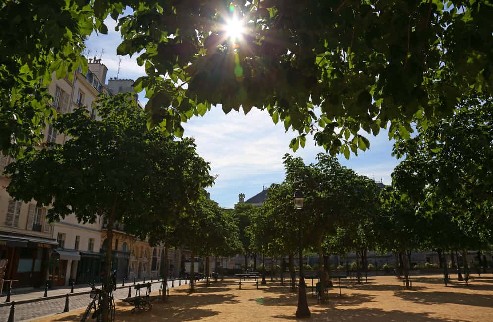 Paris: Notre Dame Outside Tour and Sainte Chapelle Ticket - Price and value: is $48 a fair deal for what you get?