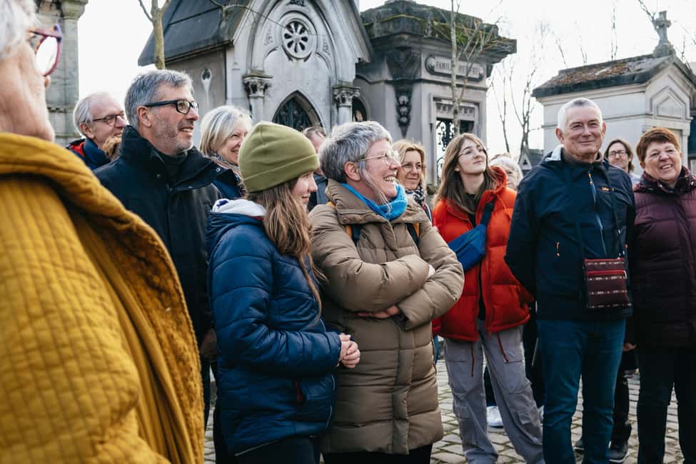 Paris: Pere Lachaise Cemetery Guided Tour - What You’ll See: Graves of Writers, Artists, and Musicians